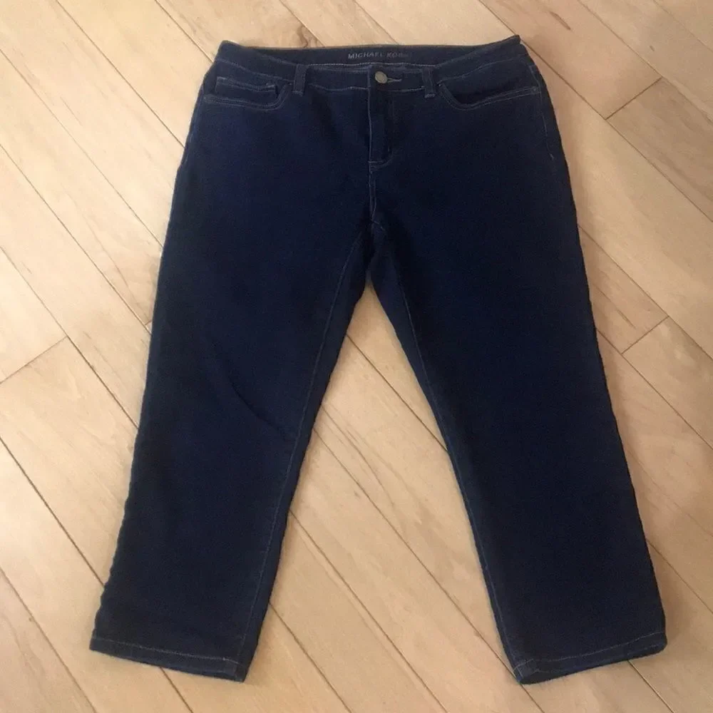 NWOT!! Michael Kors Capris!!